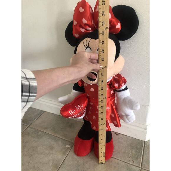 Disney Minnie Mouse Valentines Day Plush Door Greeter 26" Tall 2012 - Picture 4 of 5